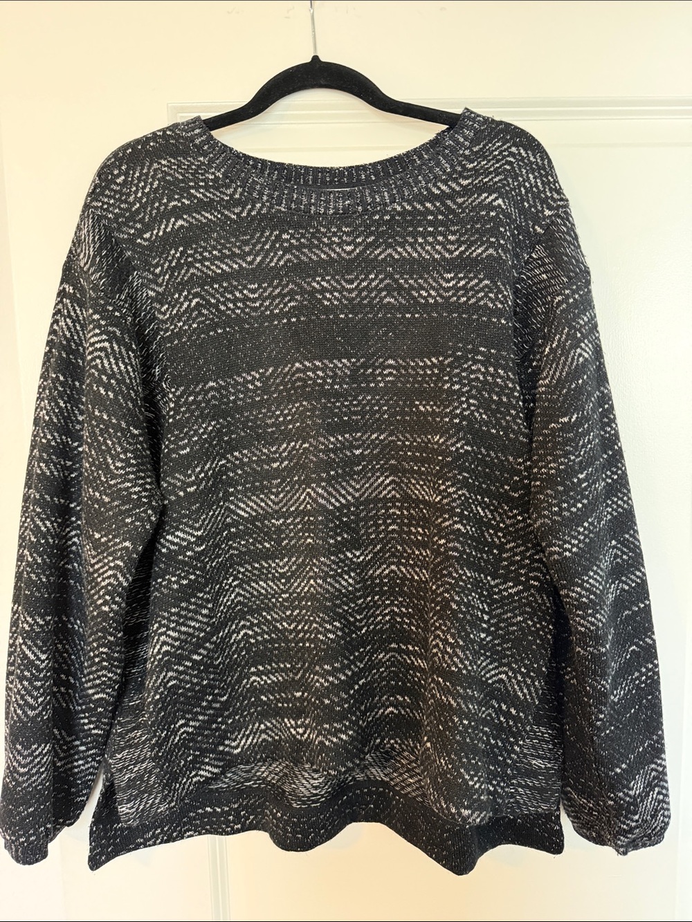 Lucky Brand Black & White Textured Crew Neck Sweater